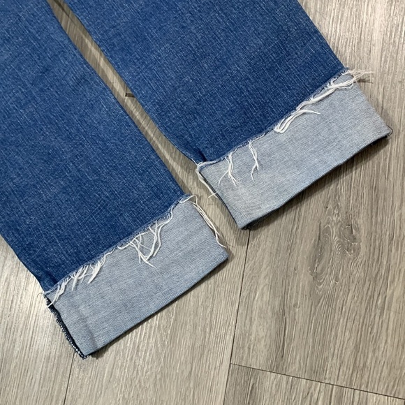 Kut from the Kloth Distressed Straight Leg Cuffed Crops Stretch Jeans size 8 - Picture 3 of 15